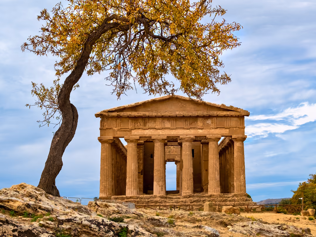 Un tempio nella Valle dei Templi di Agrigento