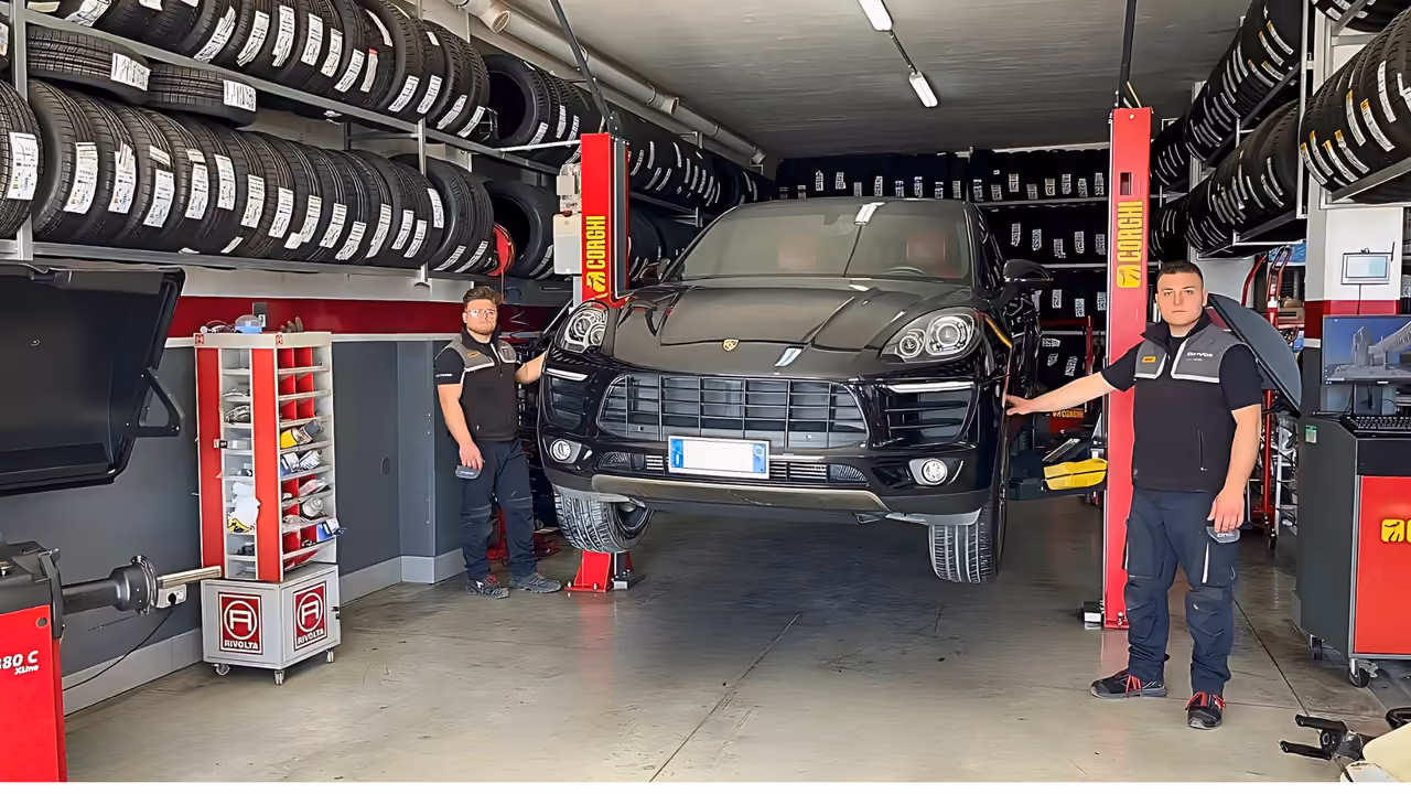 Il team Ruffino Gomme al lavoro